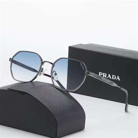 очки prada солнцезащитные